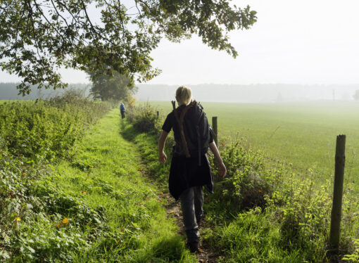 Modernes Pilgern und regeneratives Reisen: Wege zur Heilung
