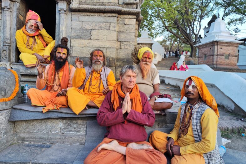 Kundalini Yoga vs. Yogi Bhajan: Die Illusion